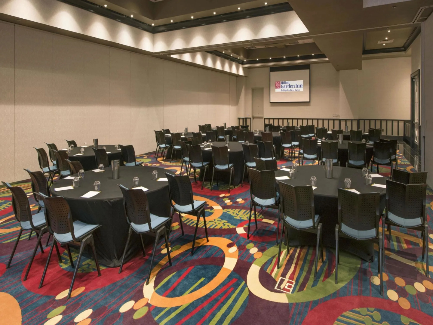 Hilton Garden Inn Raleigh /Crabtree Valley