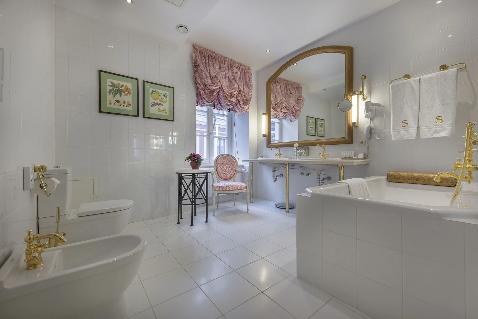 Отель «Стикляй»