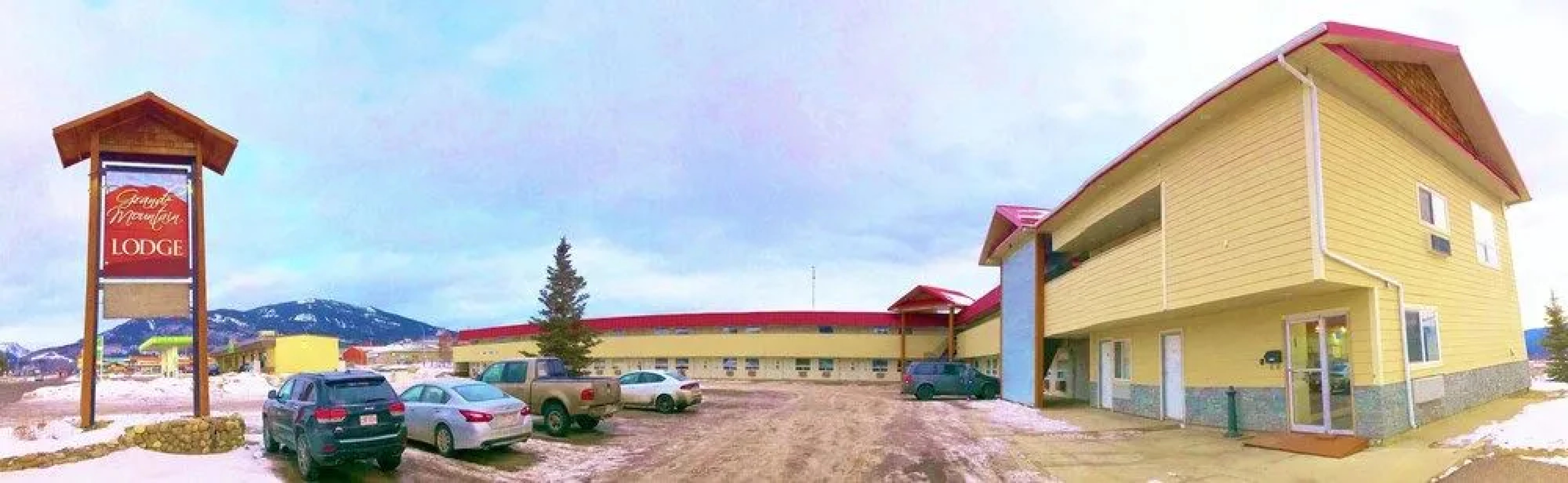 Grand Mountain Lodge