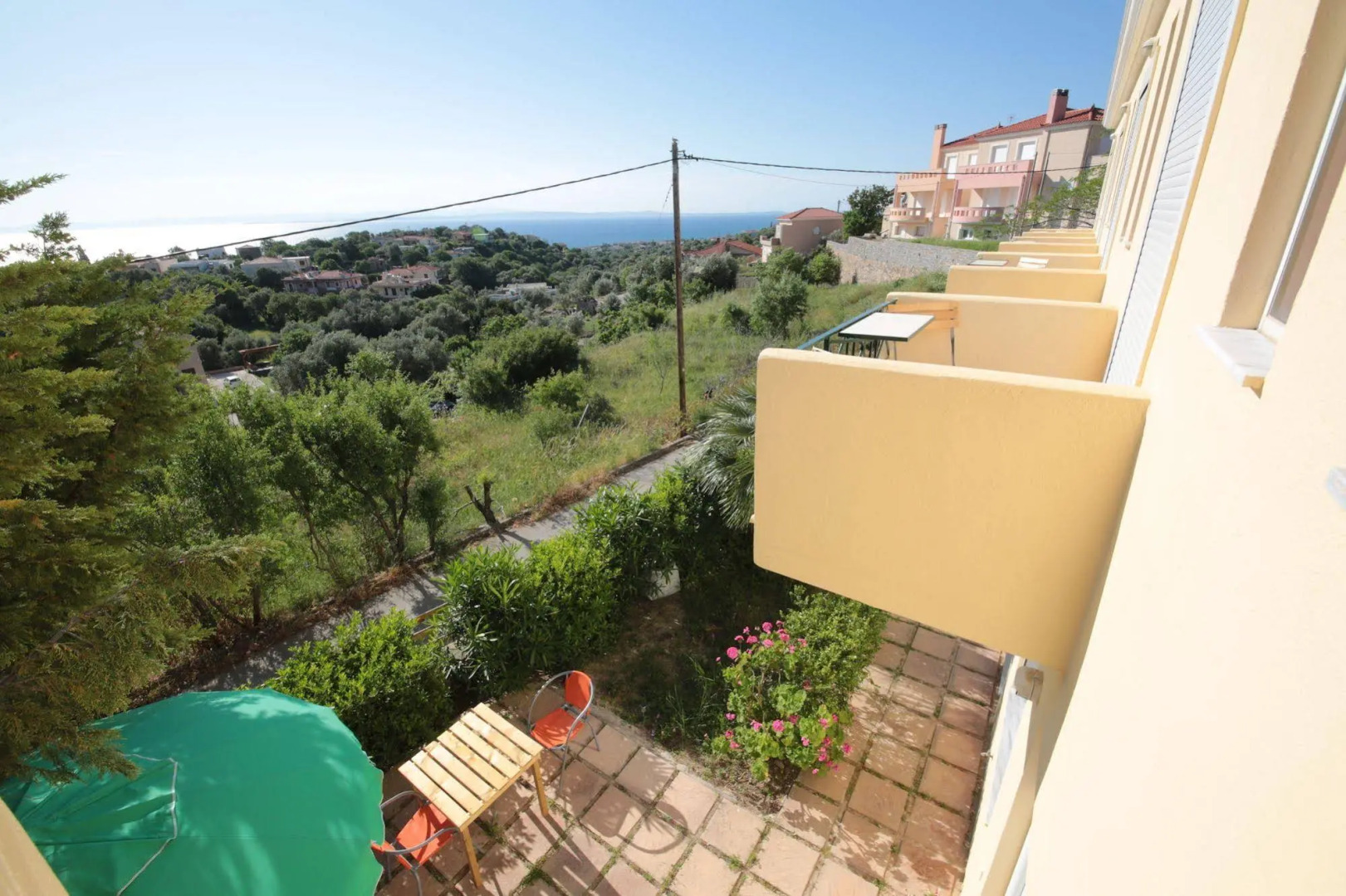 Point Twins Apartments