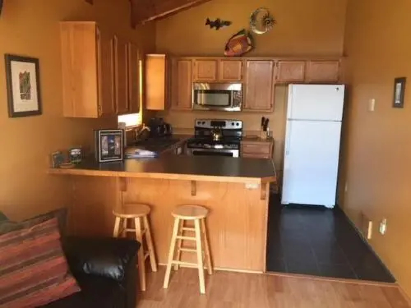 Waveseeker, Homes at White Salmon