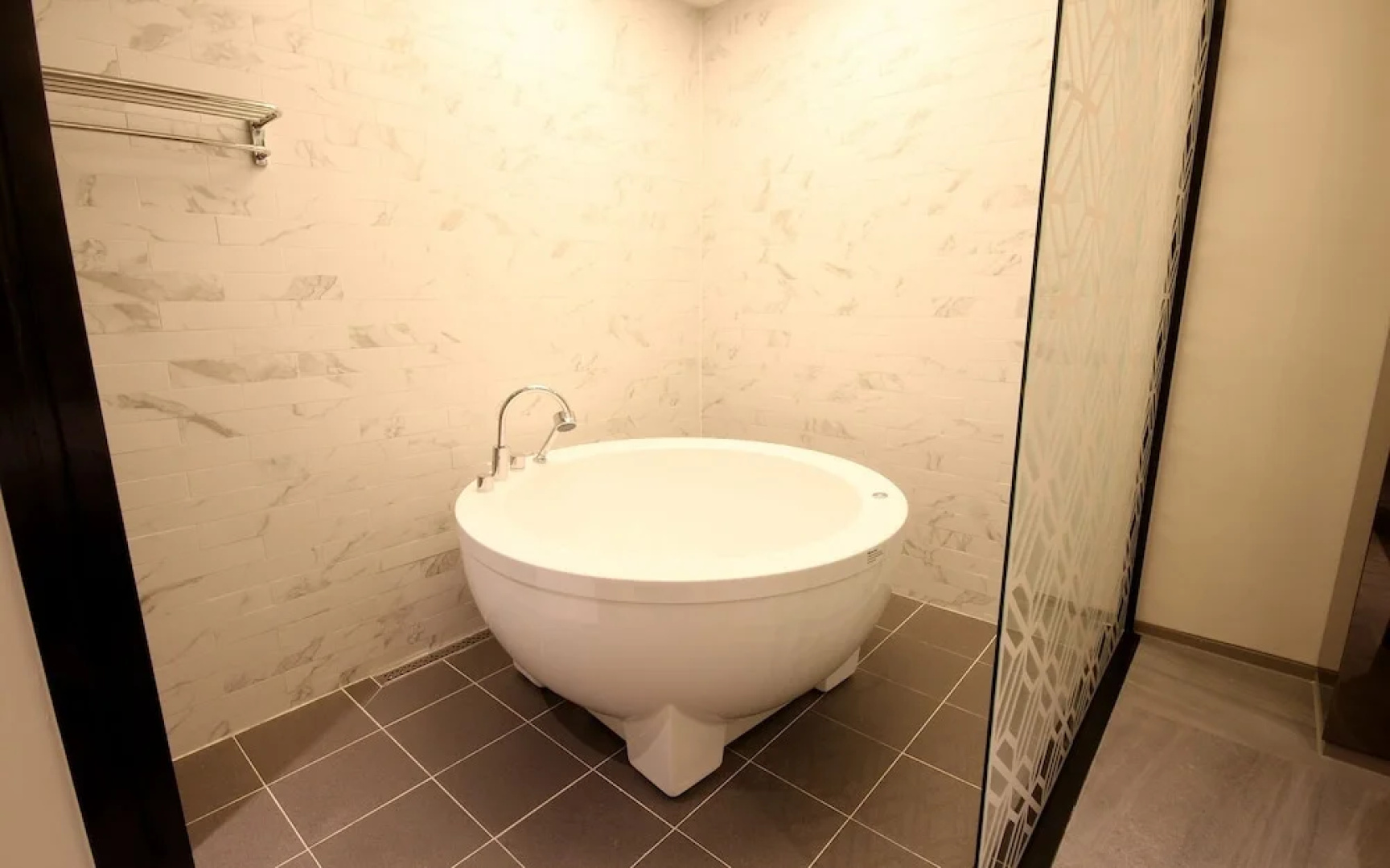 Daegu Cherish Hotel