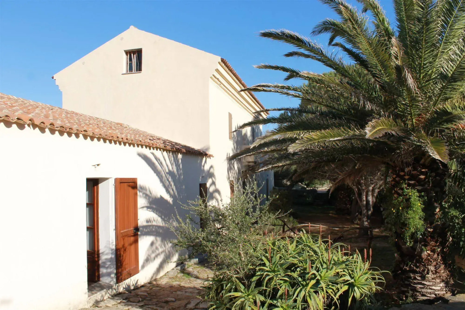 Rena Garden Apartments