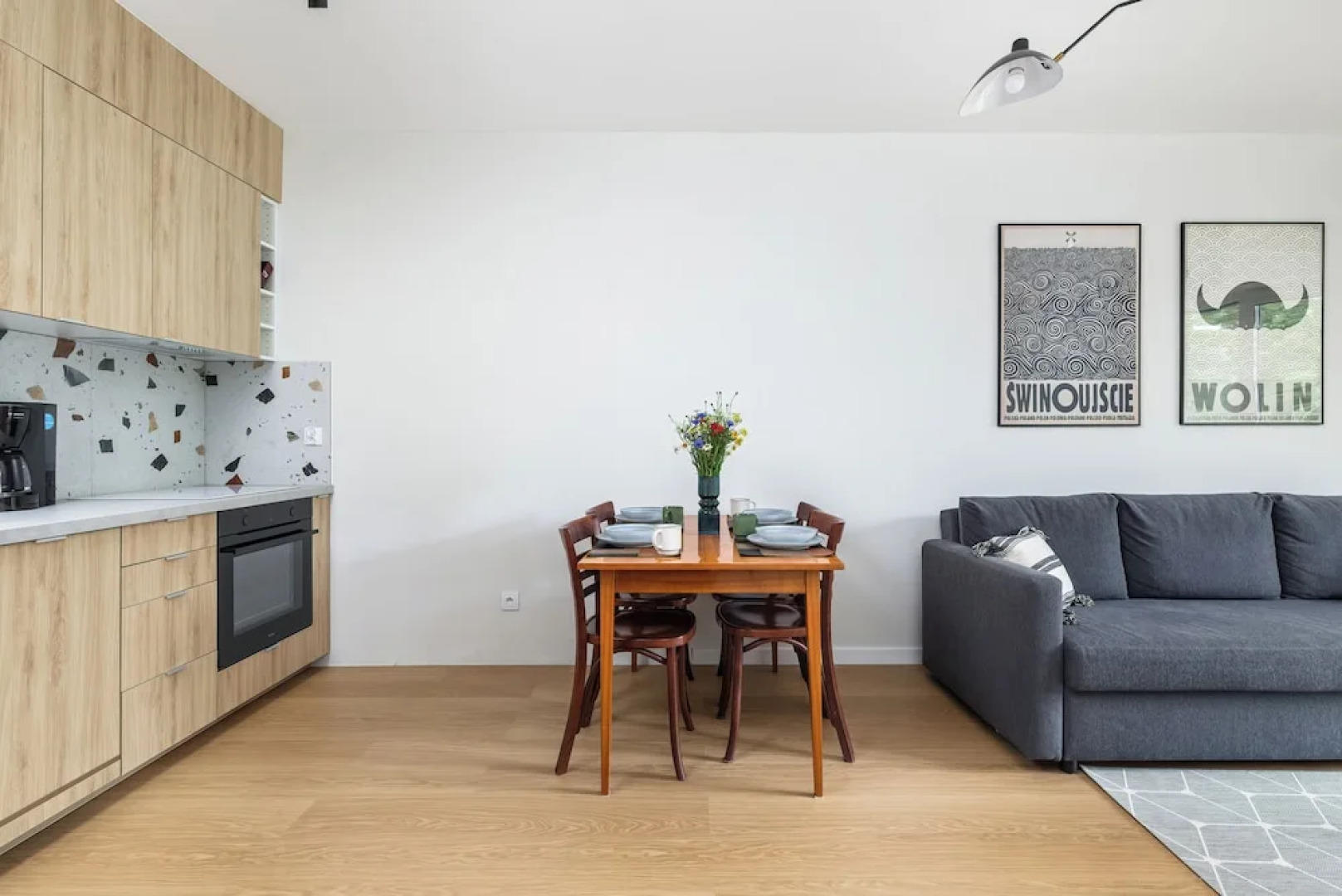 Dziwnów Spadochroniarzy by Renters