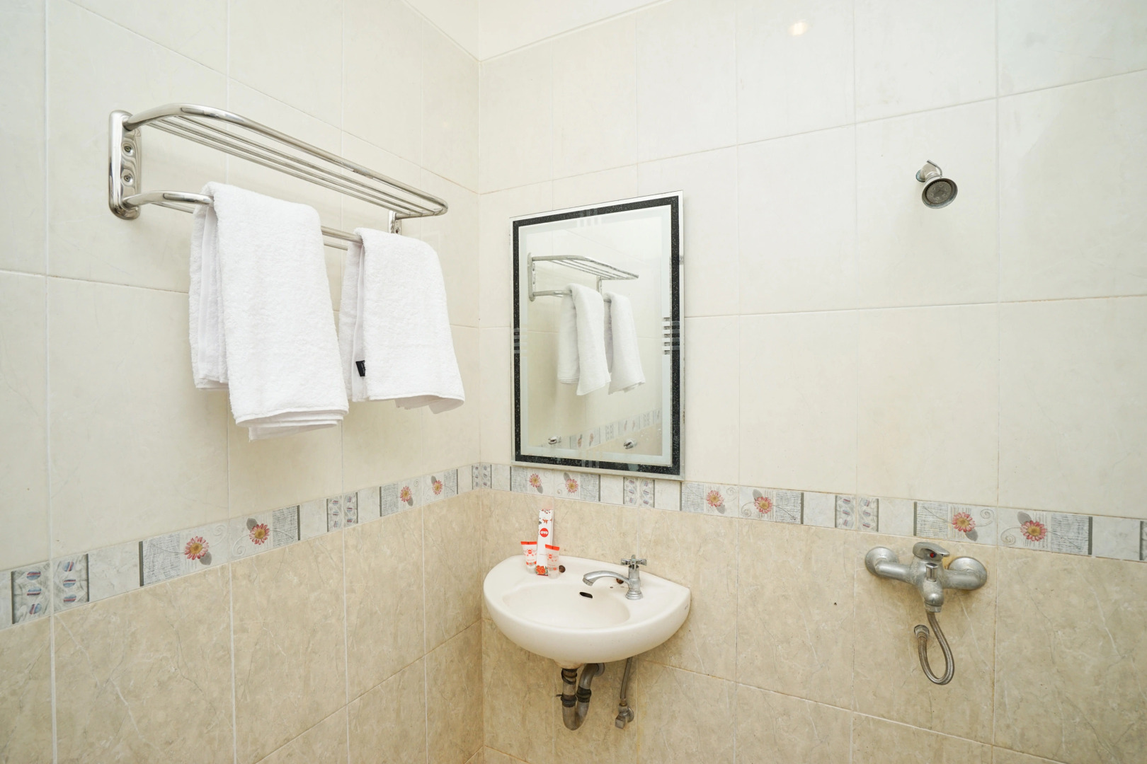 OYO 1483 Hotel Bumi Bermi Permai