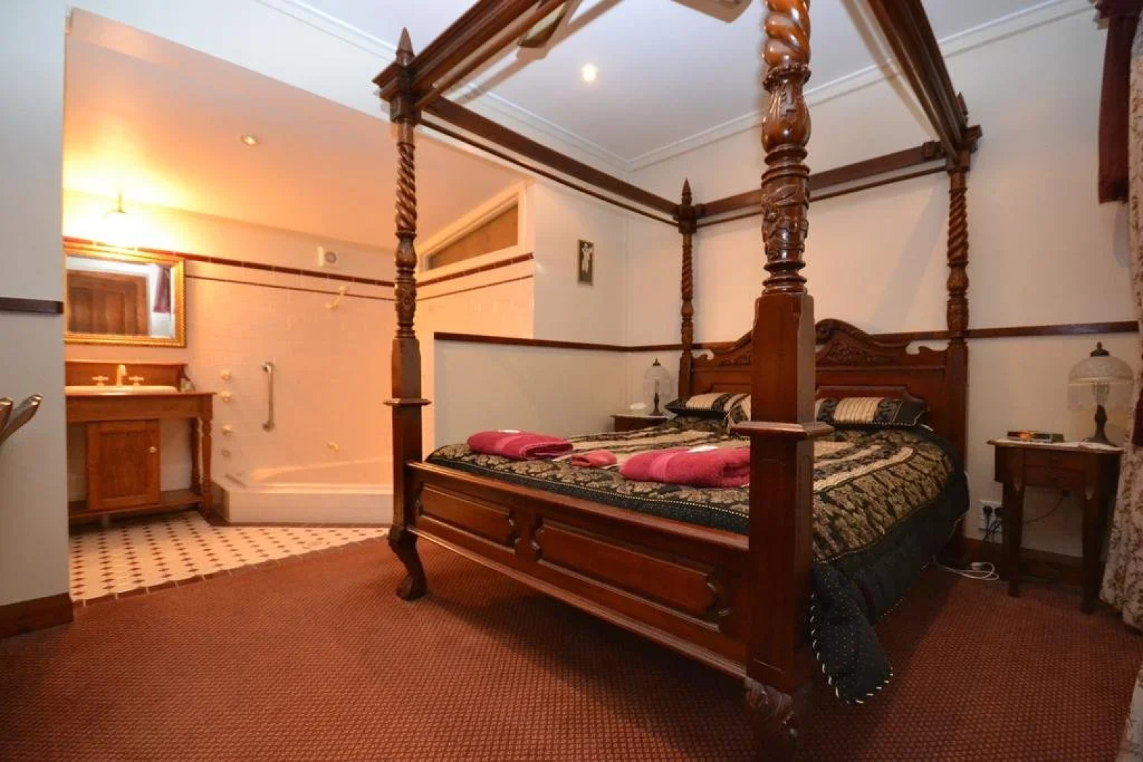 The White House Heritage Guesthouse