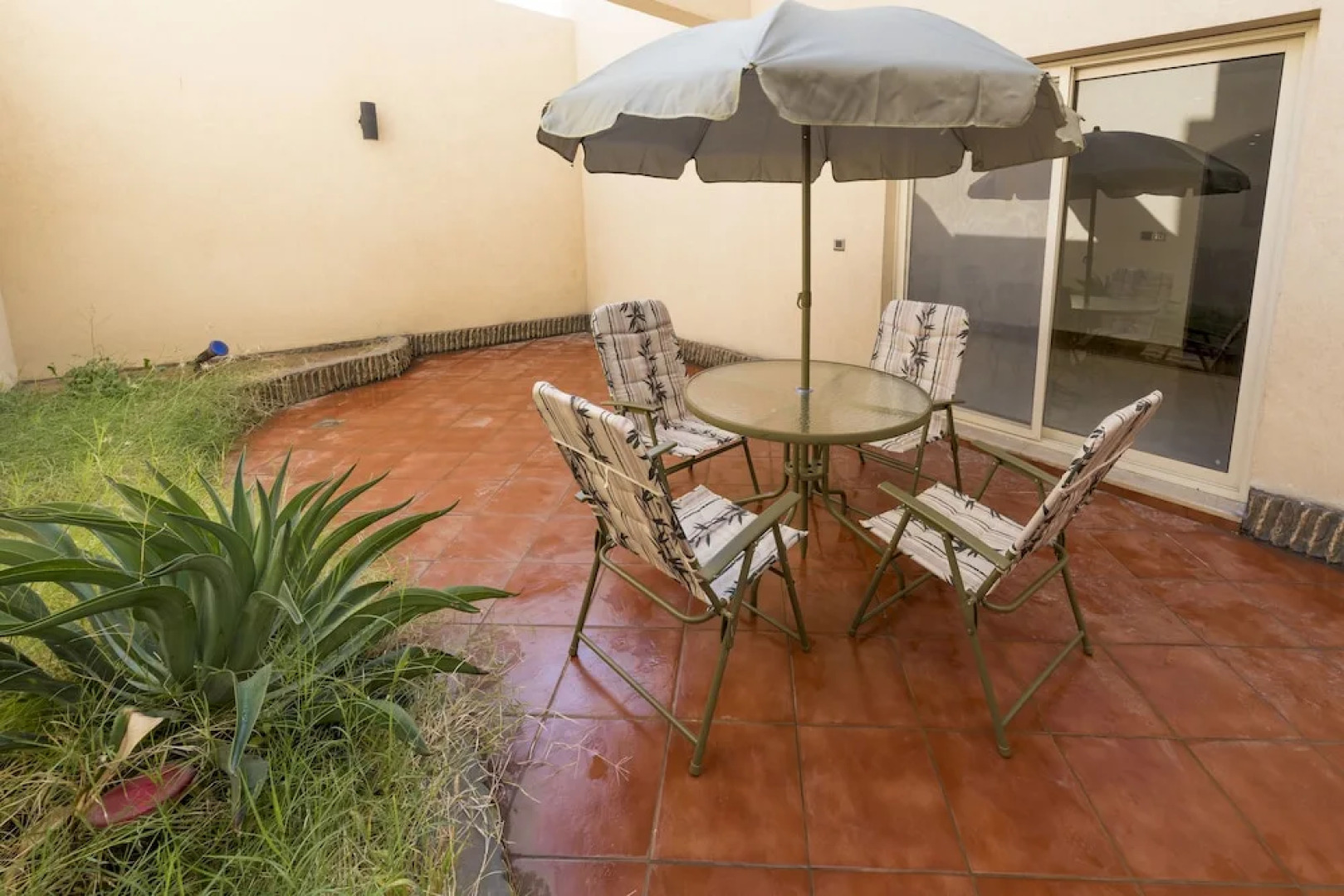 Western Beauty Hotel Suites