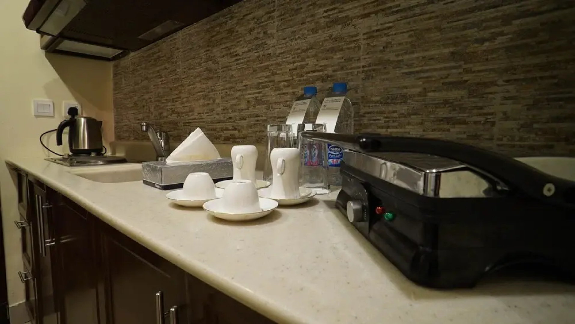 Diamond Suites