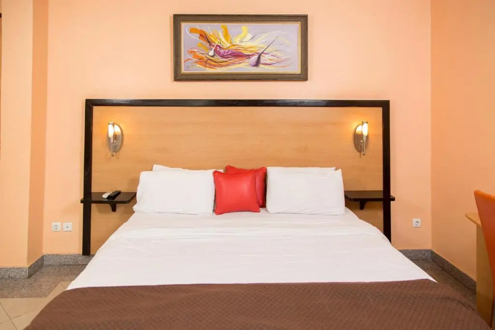 La Cour Hotels and Apartments Glover
