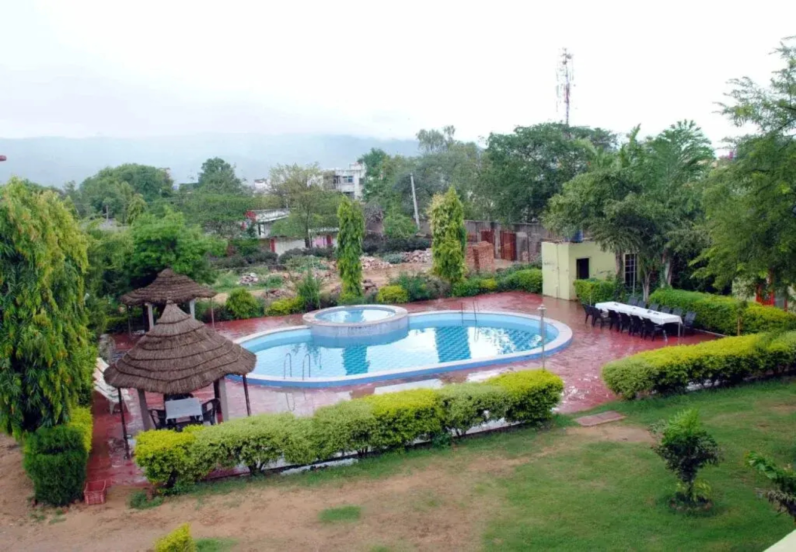 Hotel Hillview