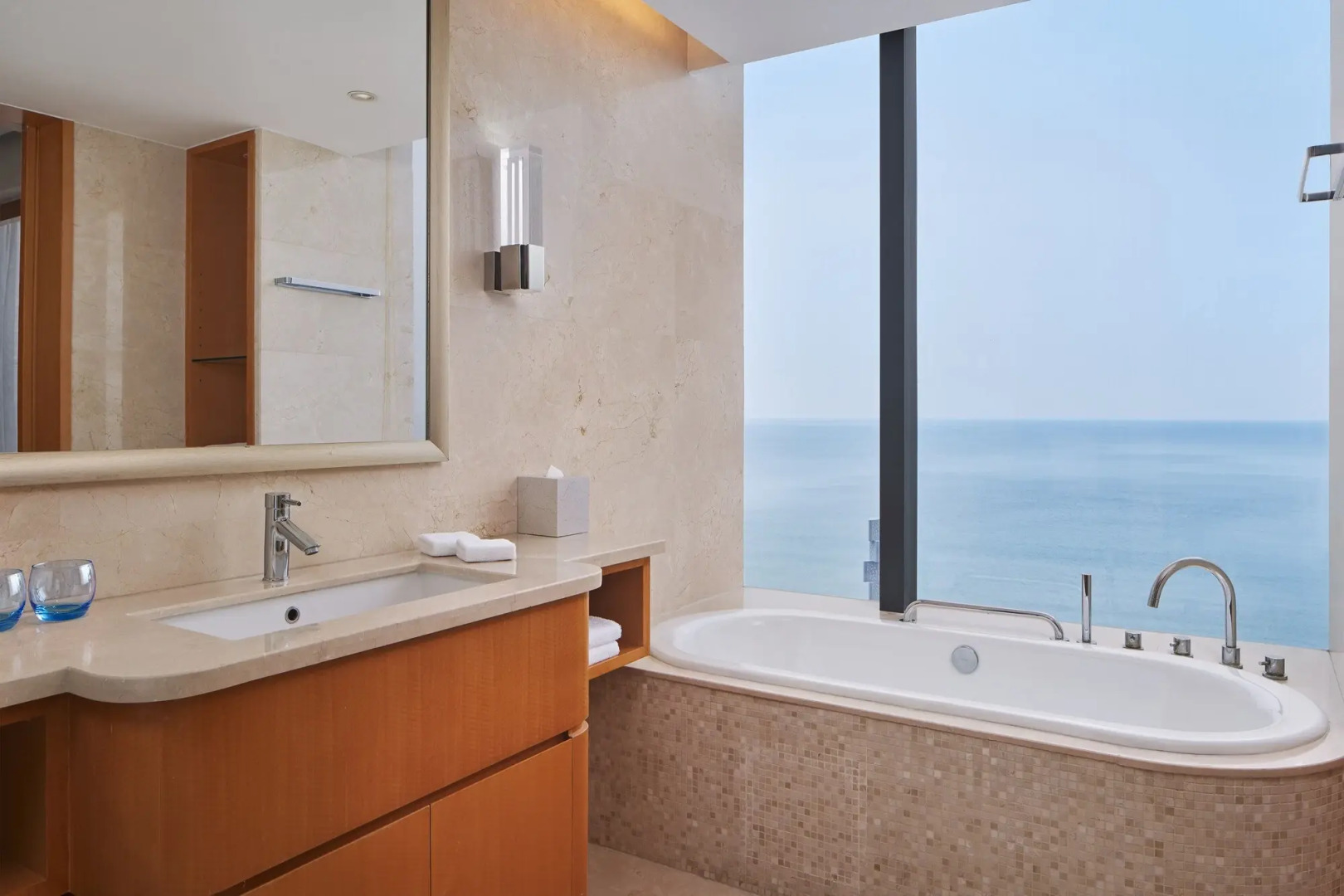 Sheraton Yantai Golden Beach Resort