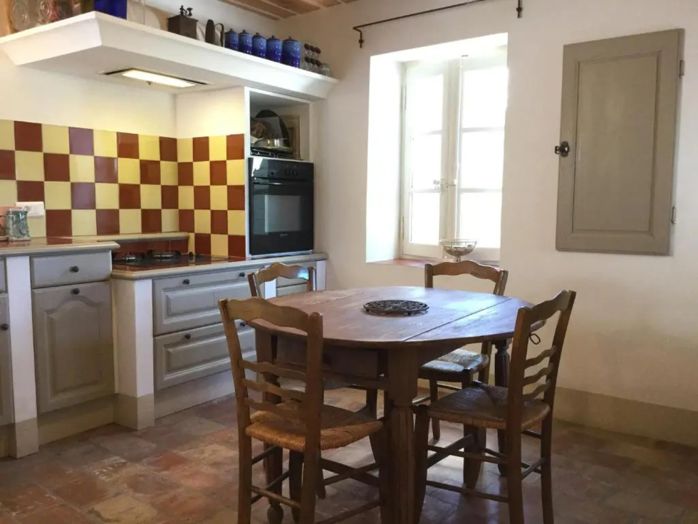 Joli Mas Provençal du 19ème Siècle Avec Grande Piscine Privée, Situé Au Calme, En Campagne de Lacoste, Au Cœur du Luberon, 6 Personnes, Ls2-239 Amanto