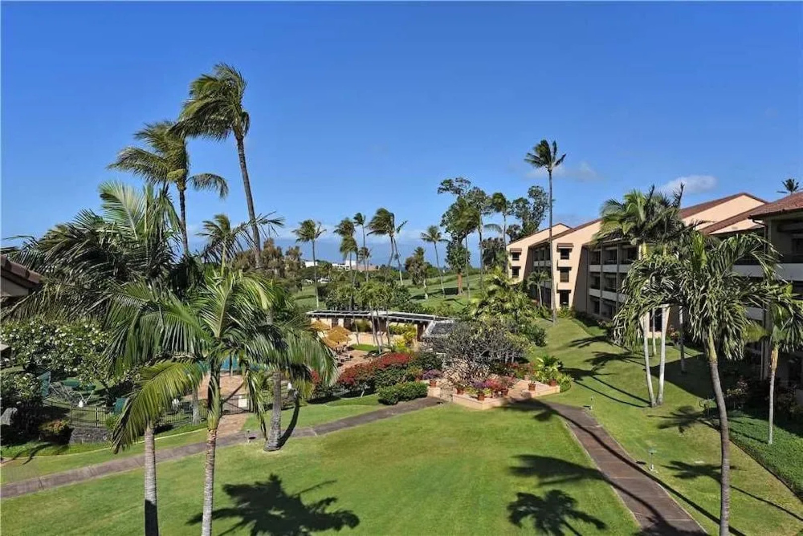 Kaanapali Royal G301 by RedAwning