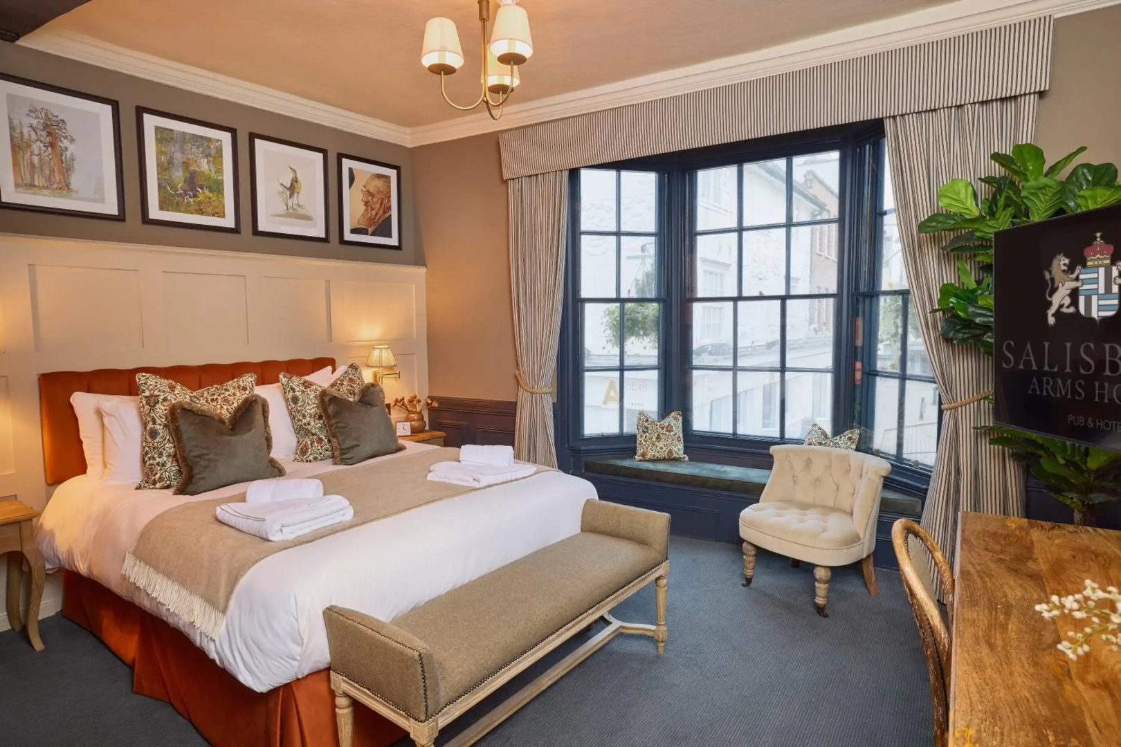 Salisbury Arms Hotel