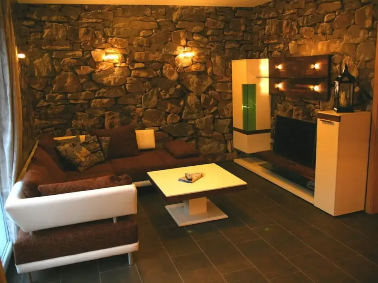Holiday Home Hannah Comfortable Vacation Home