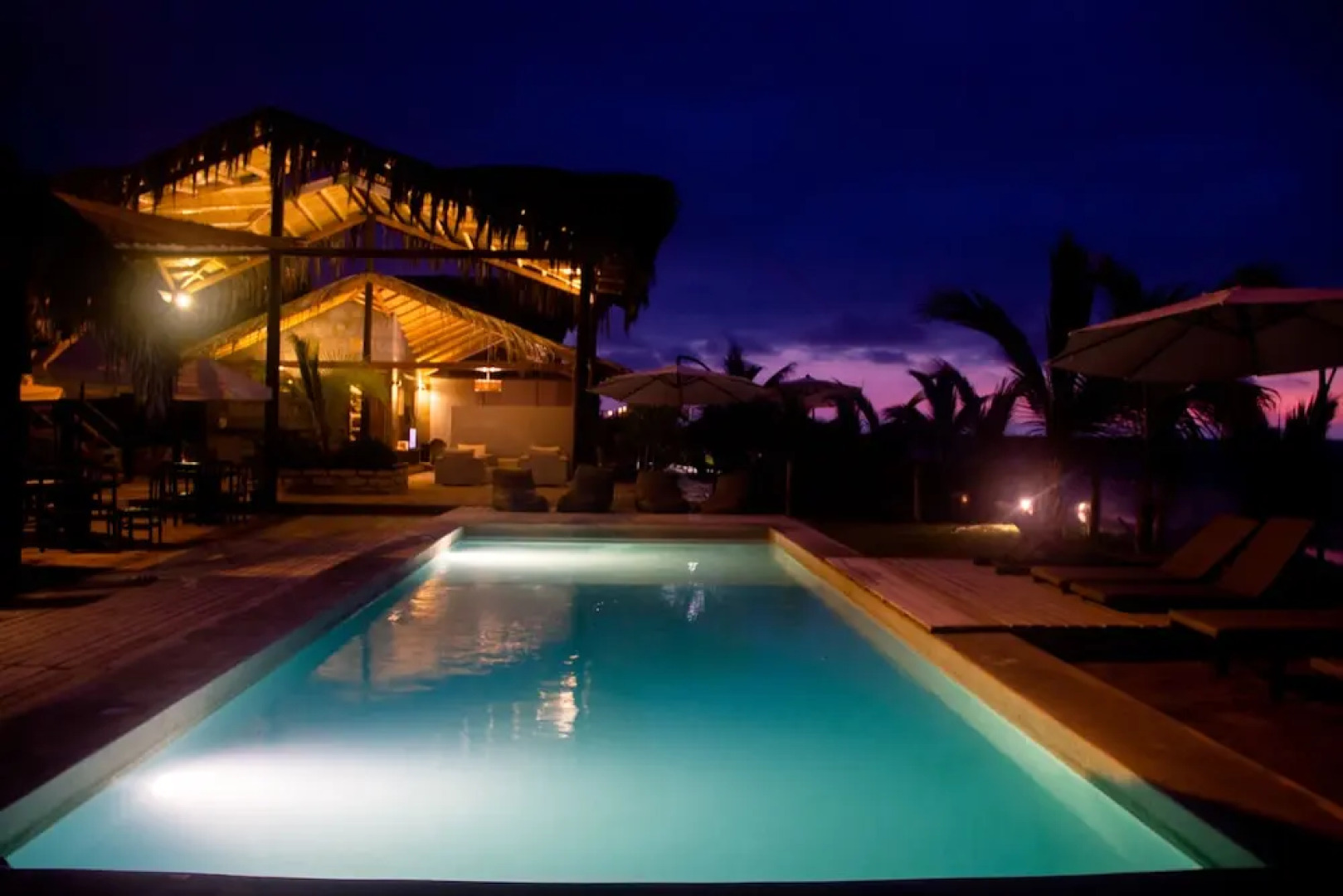 Hoja de Palma Bungalows