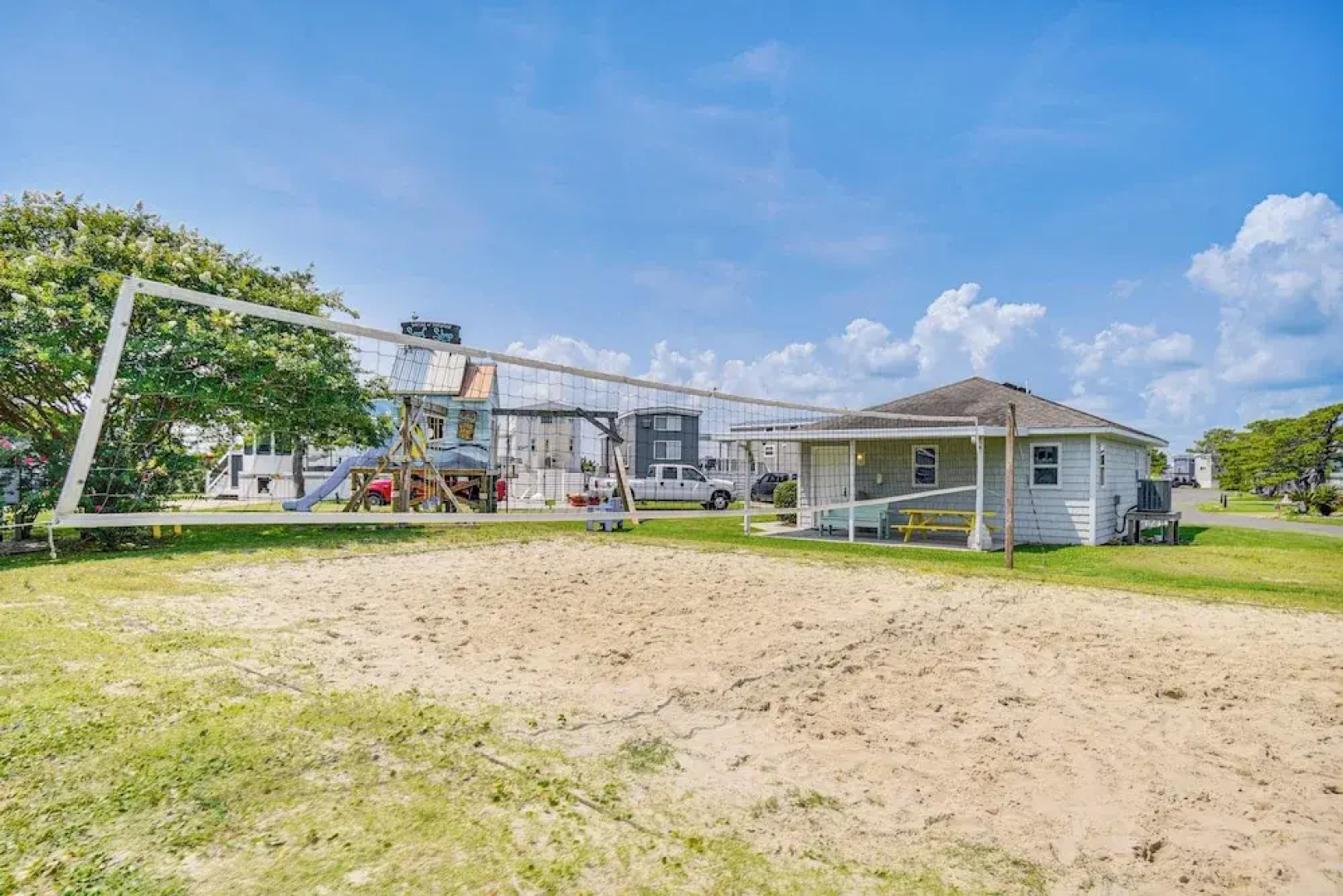 Pools, Boat Ramp & More: Cottage in Virginia Beach