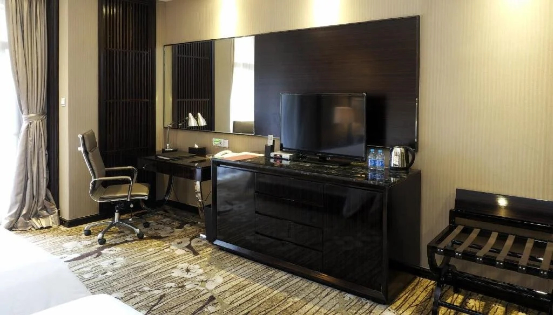 Country Garden Phoenix Hotel