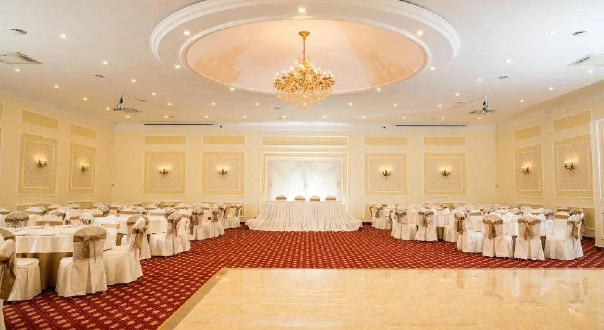 Гостиничный Комплекс Достар