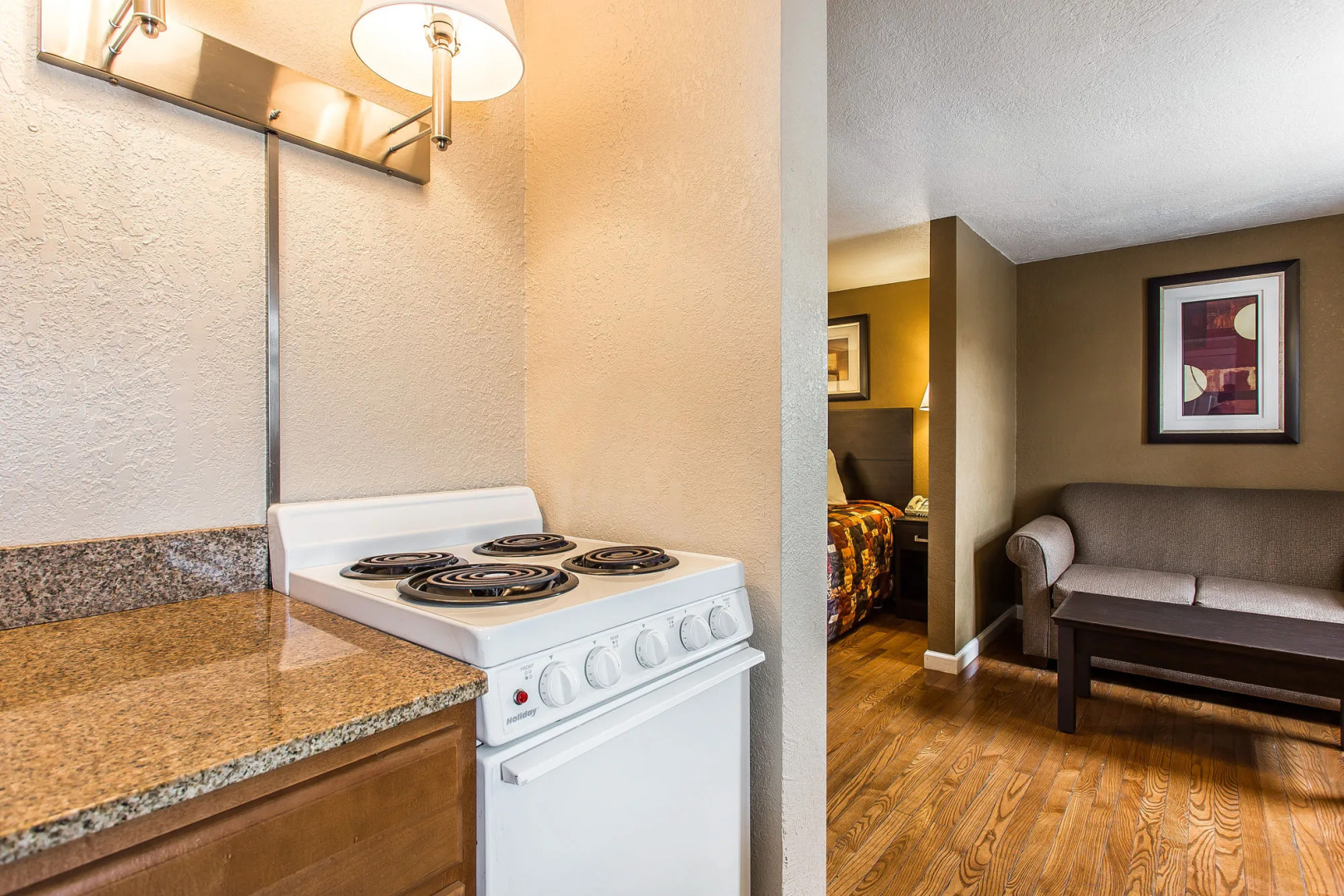 Seahorse Inn and Cottages