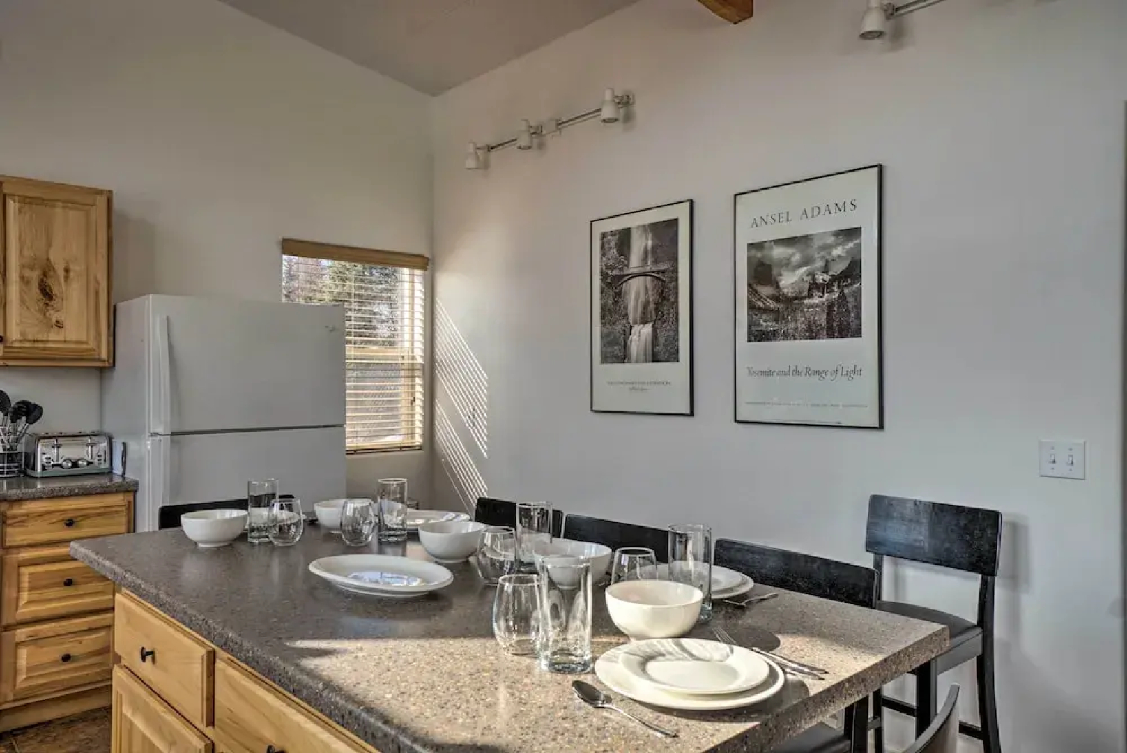 Pet-friendly Duplex w/ Northern Lights Aurora View