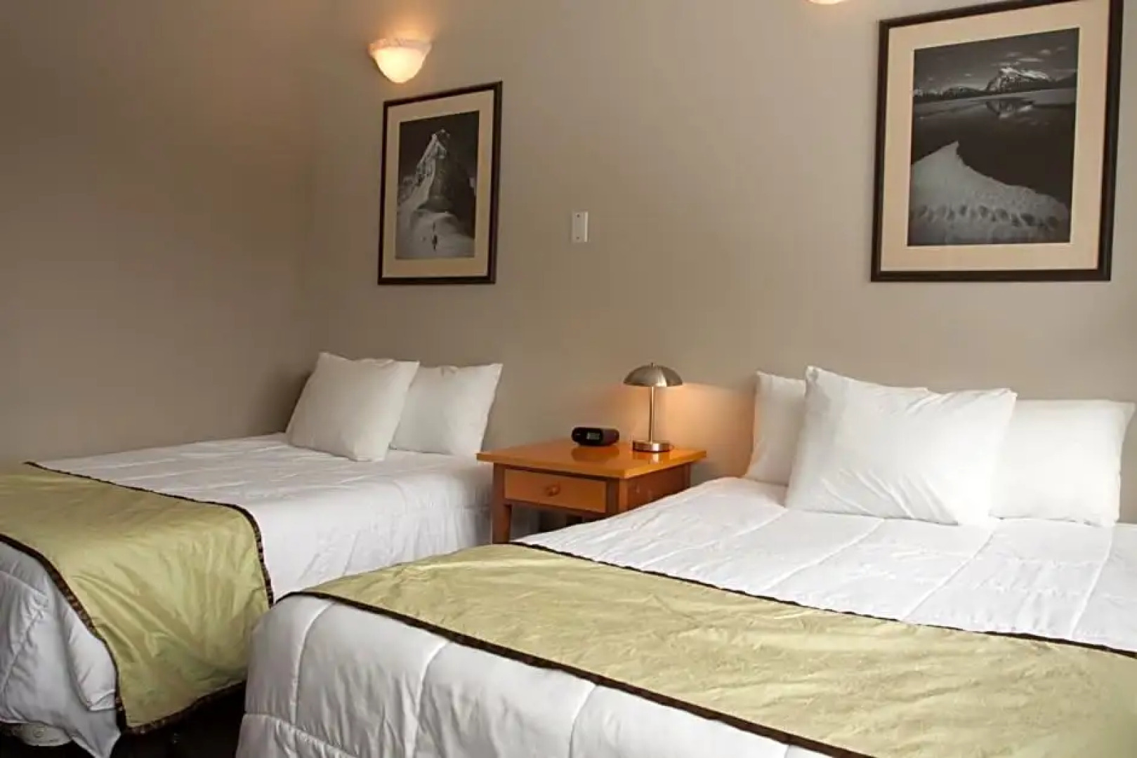 Banff Y Mountain Lodge