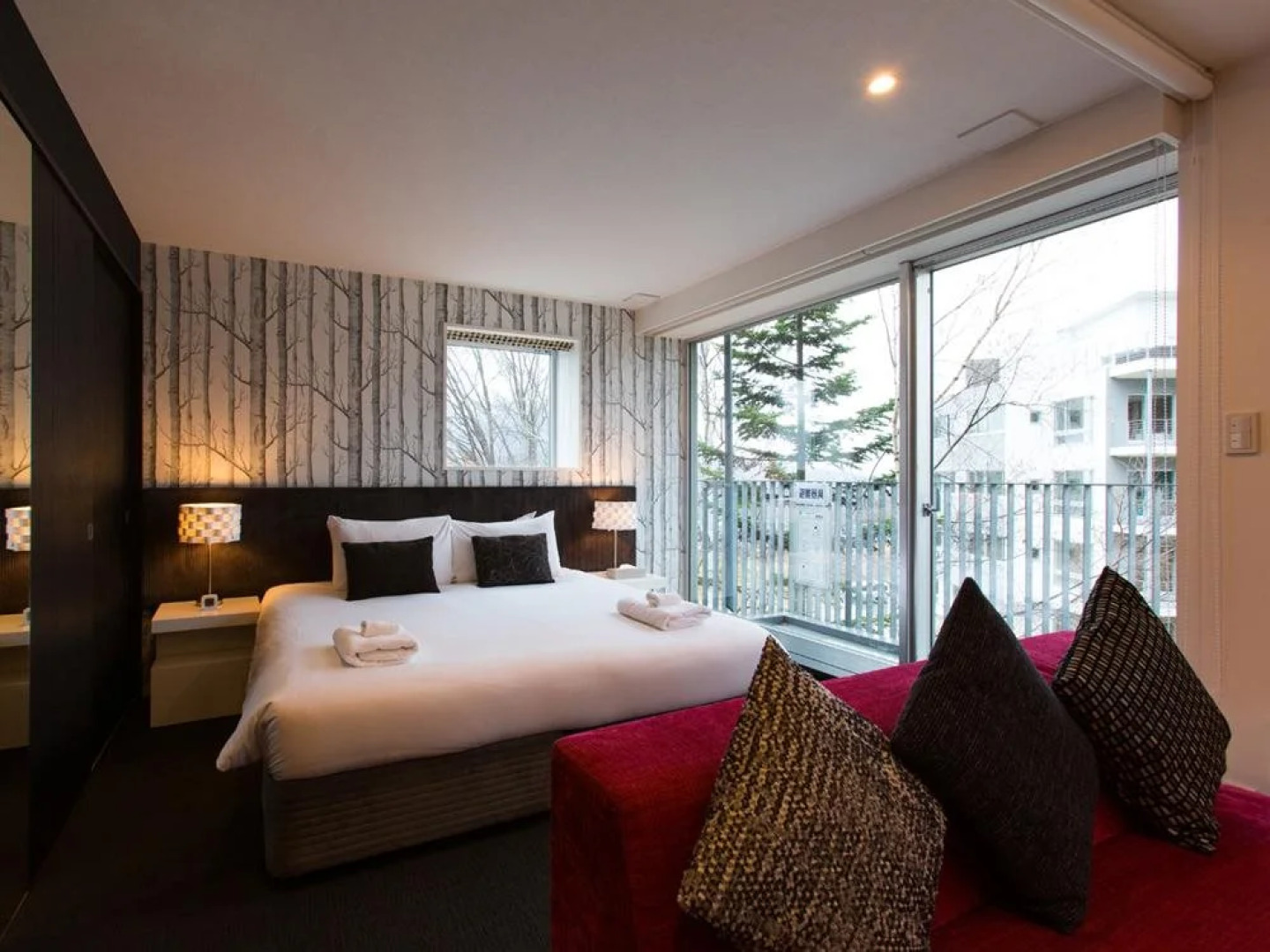 Kira Kira Suites by H2 Life