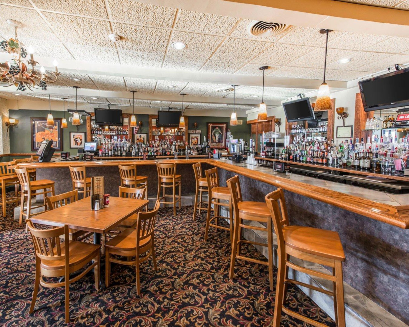 Comfort Suites Bethlehem Near Lehigh University and LVI Airport