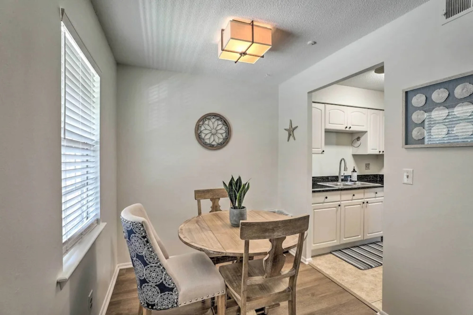 Cozy Hanahan Condo w/ Cooper River Access!