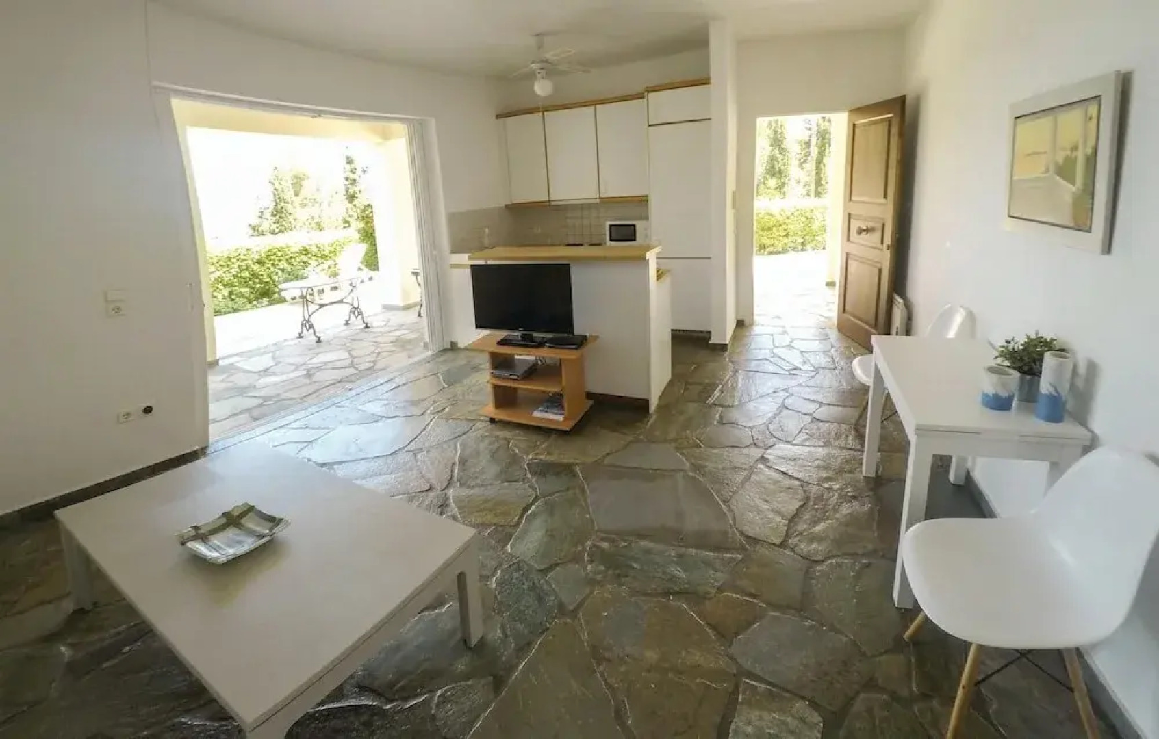 Nice Home in Porto Heli Ermioni With Wifi and 2 Bedrooms