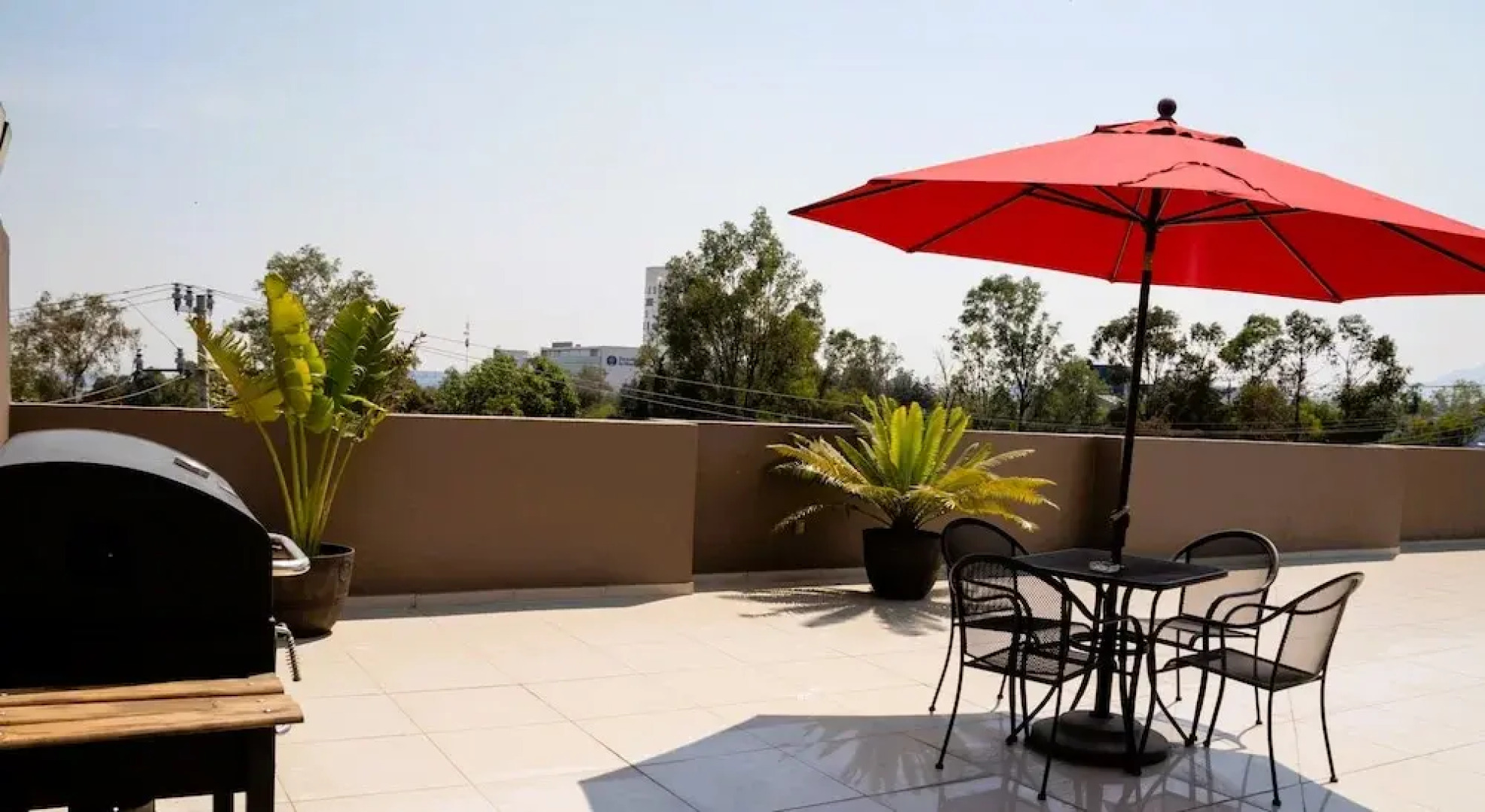 S01 Suite 2 min del TEC Wifi Terraza