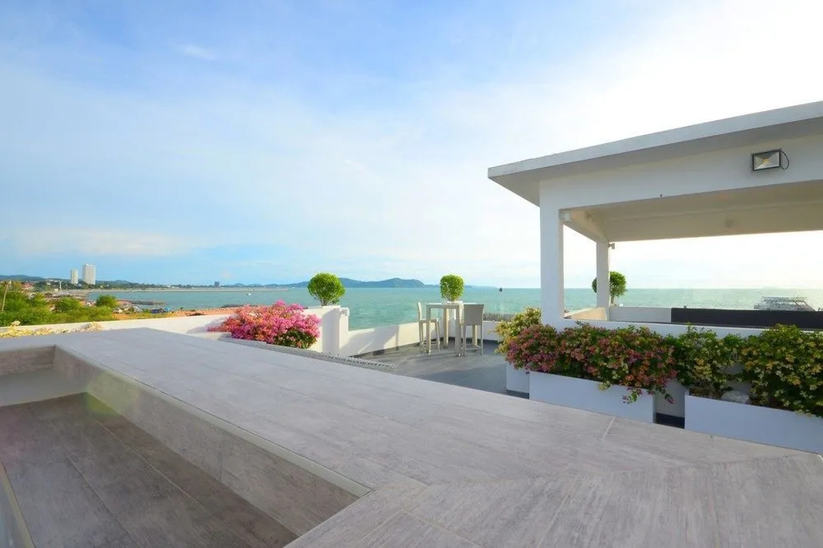 Luxury 5 Star Beach Villa 8 Bedrooms