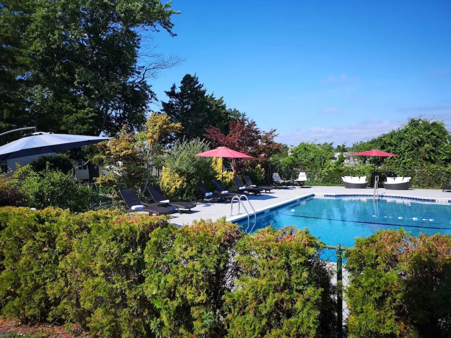 Baywatch Hotel & Marina