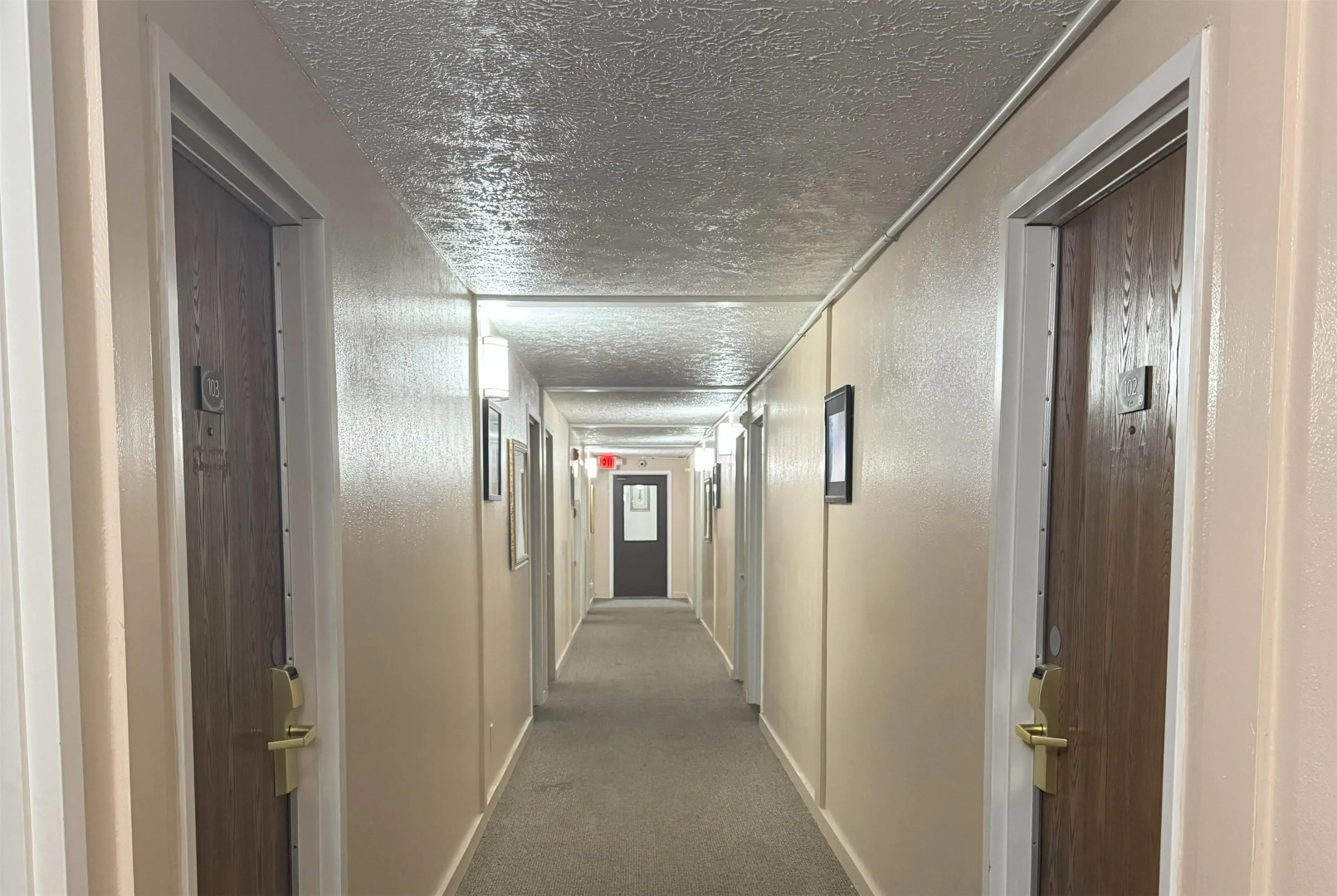 Super 8 by Wyndham Chaska