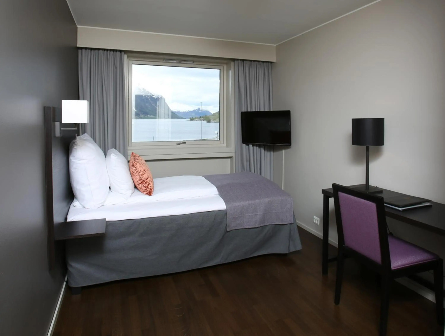 Отель Grand Skei