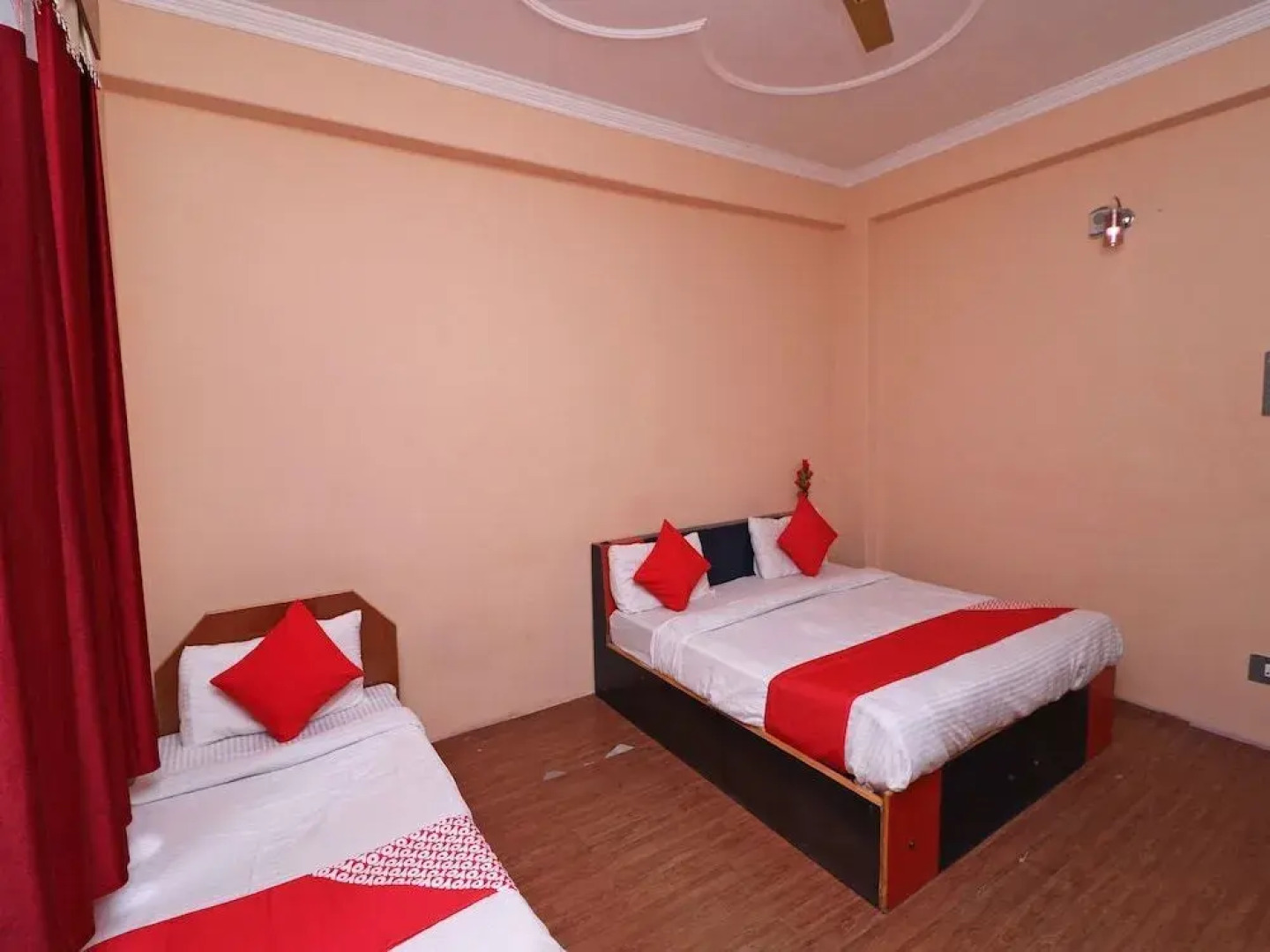 Hotel Blue Diamond Kasol