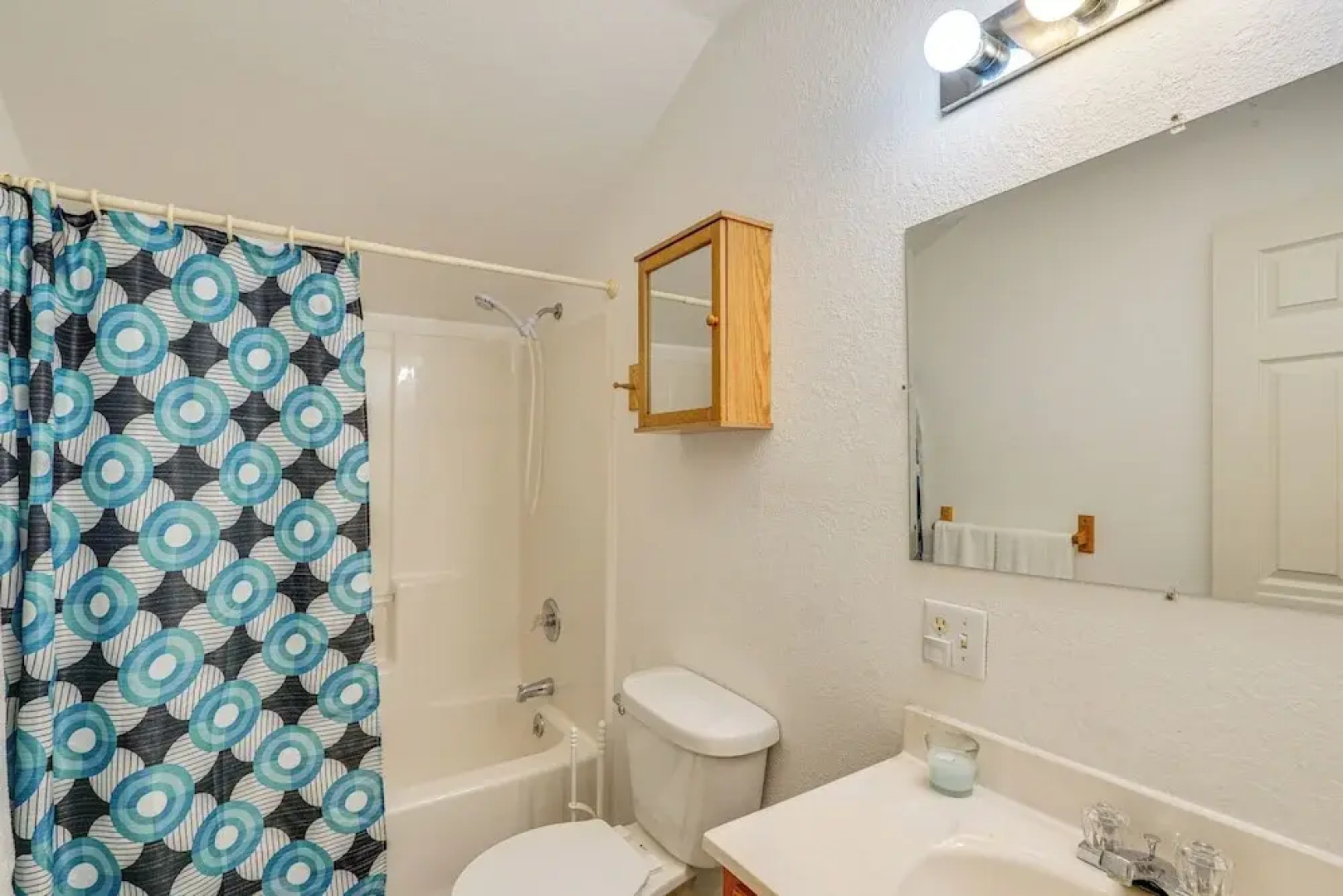 Pet-friendly Lake of the Ozarks Gem!