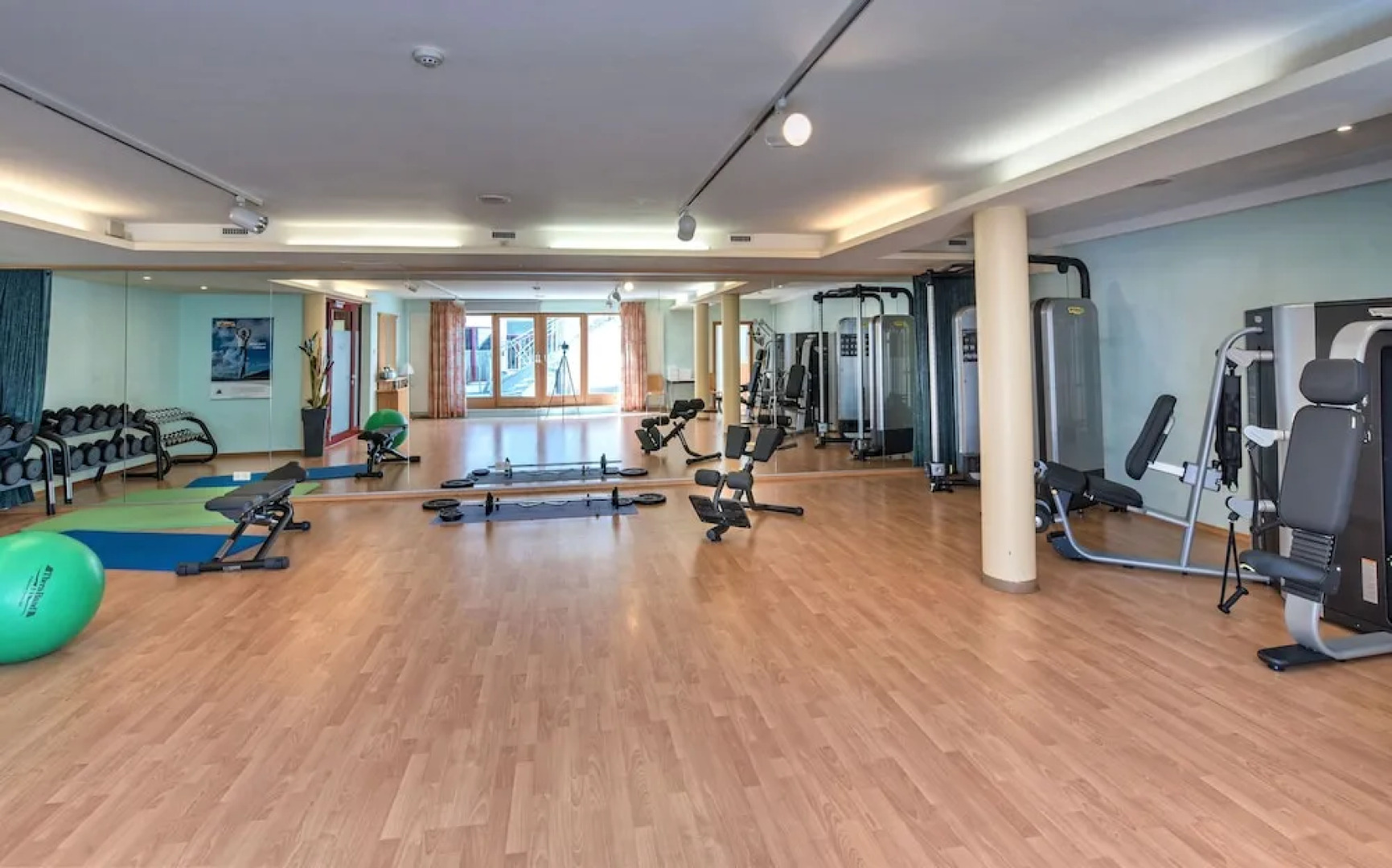 DAS VIER Sport,- und Wellnesshotel