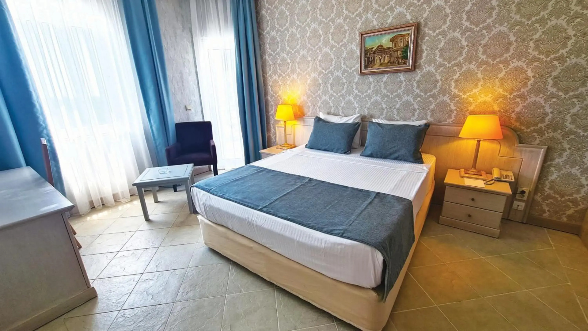 Отель XL Hotels