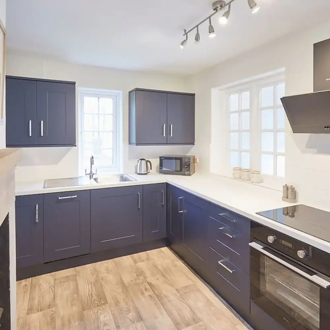 Host Stay Gardeners Cottage