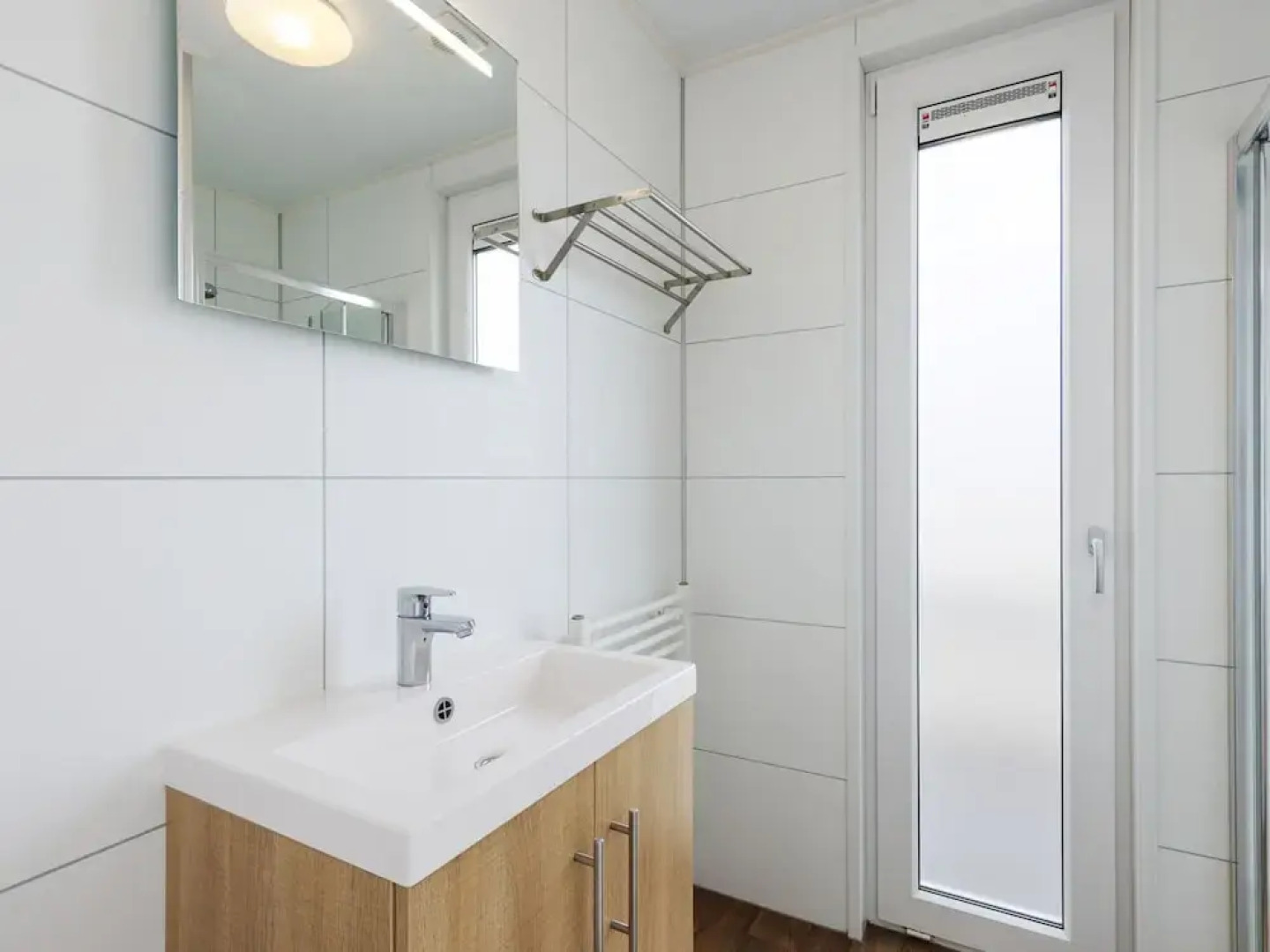 Single Storey Lodge With Dishwasher, Near the Beach