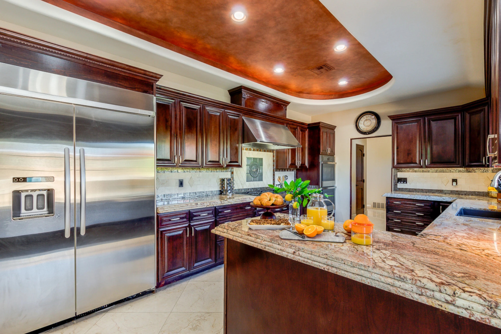 Your Oasis-Private Estate Resort 6Bdrm/5.5 Bath/Pool Misters