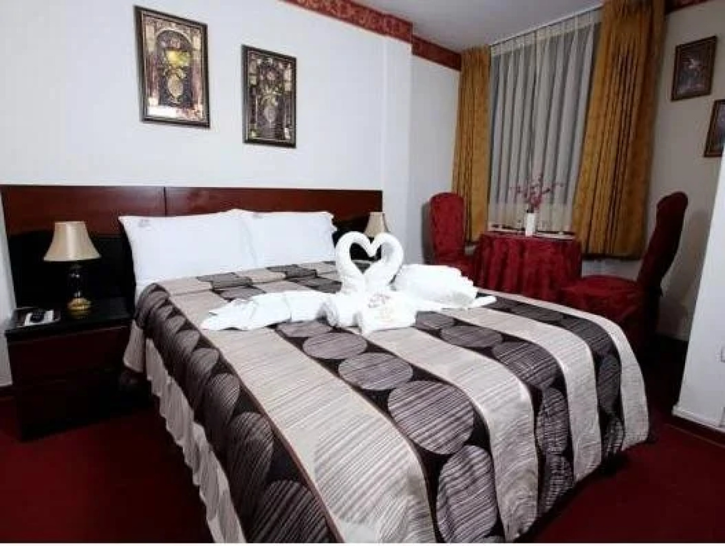 The Rokes Plaza Hotel