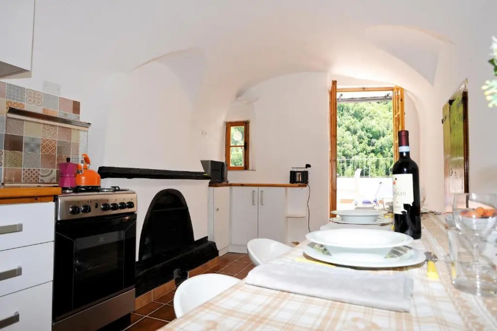 Panoramic Apartment with Balcony and Terrace