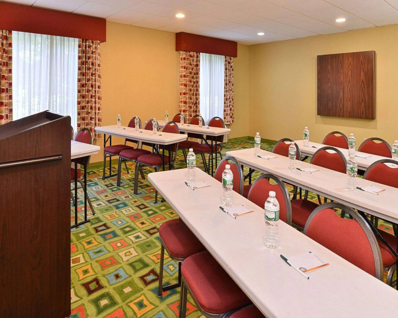 Quality Suites Stratford