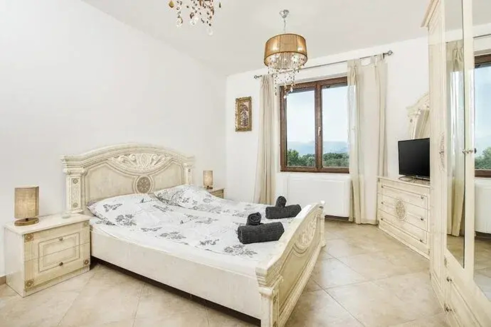 Marvelous Villa With View and Jacuzzi in Kotor