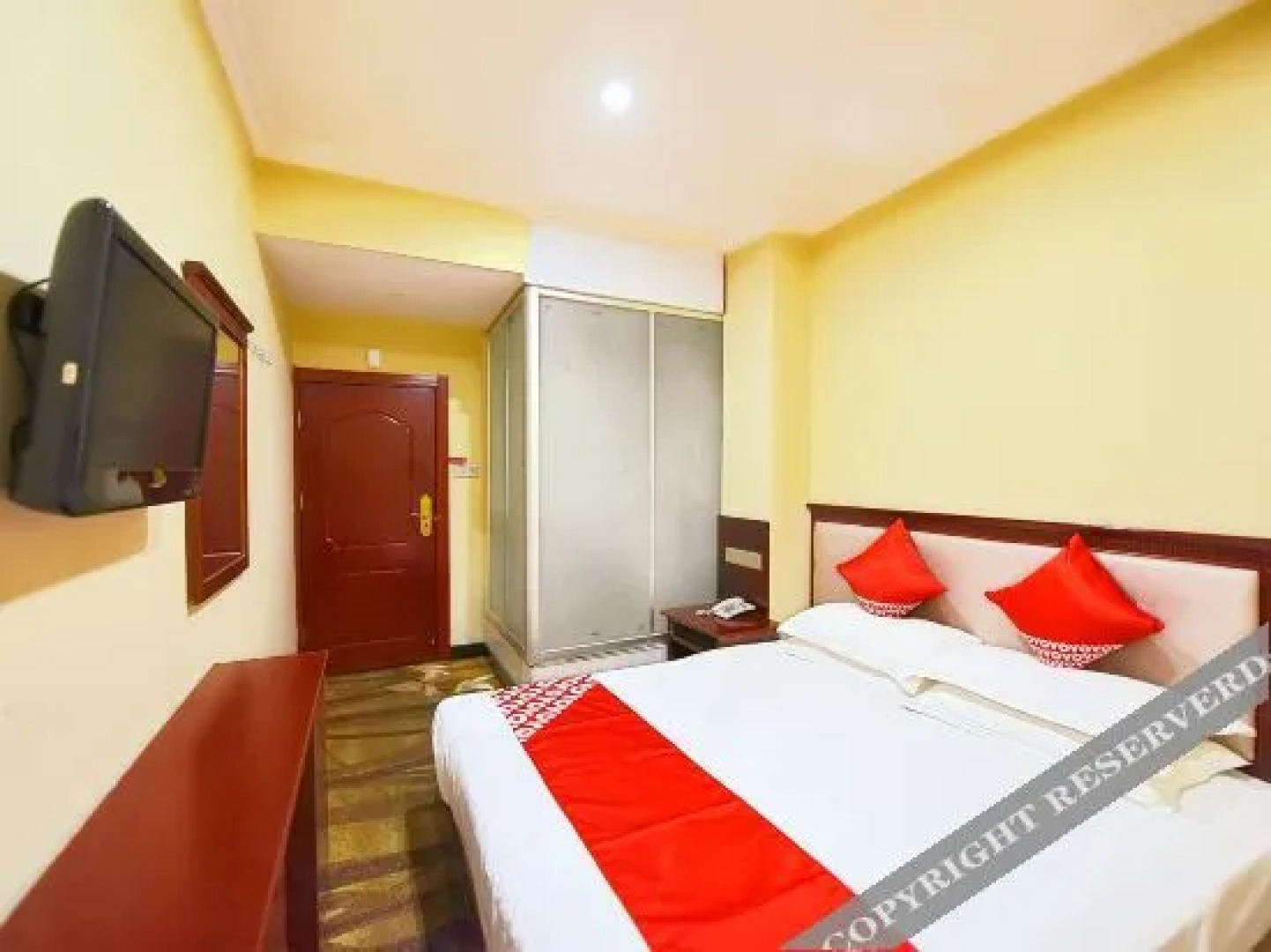 OYO xining yelin business hotel