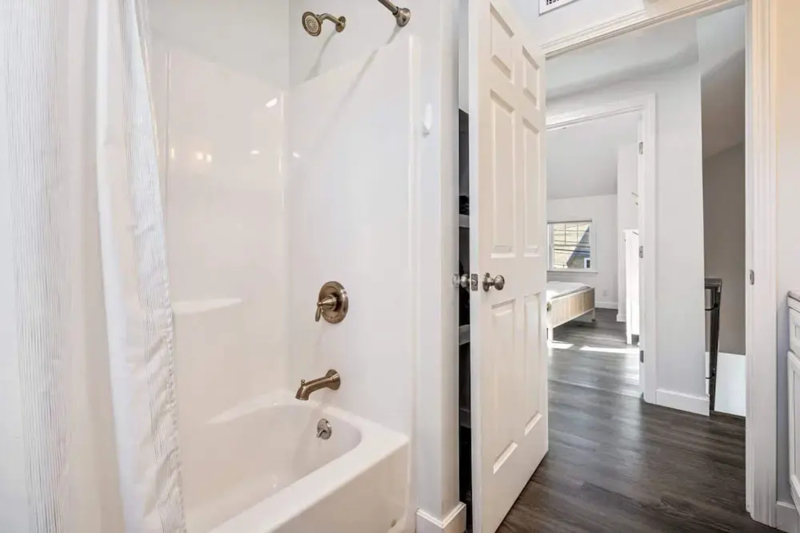 Game Room, Home Gym, 1 Mile to Beach