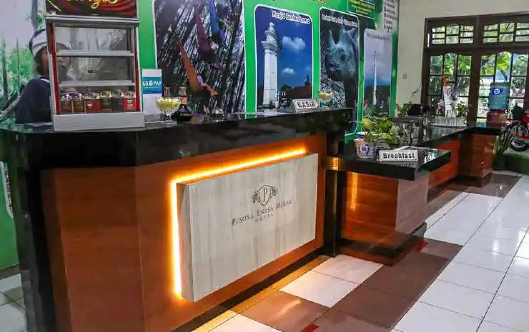 Hotel Pesona Merak