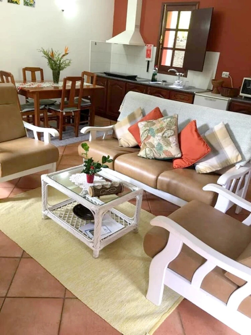 House With 2 Bedrooms in Camacha, With Wonderful Mountain View, Enclos